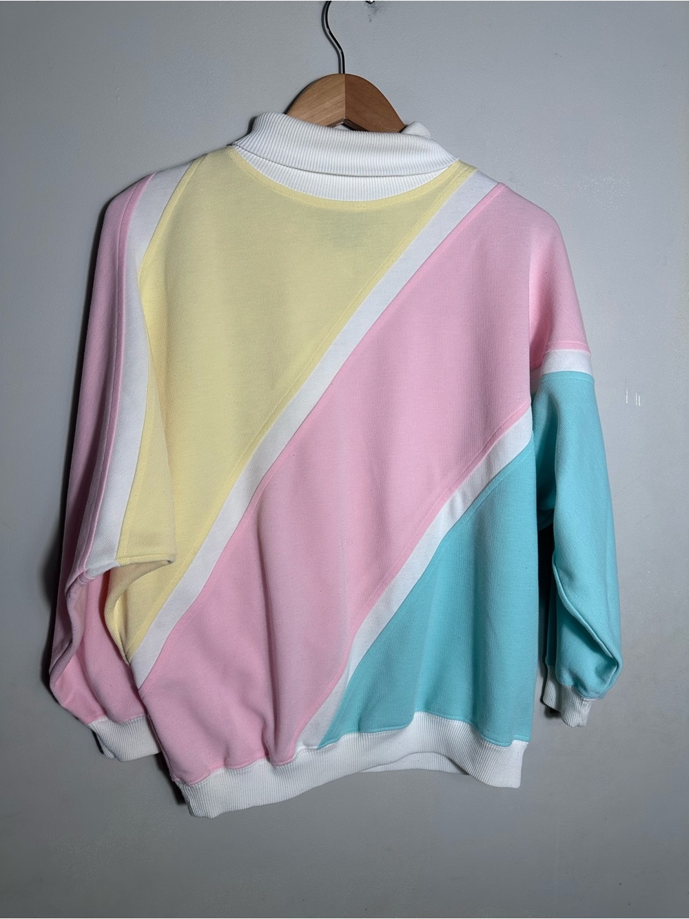 Vintage 80s Pastel Colorblock Pullover Sweatshirt - Pink, Yellow & Aqua